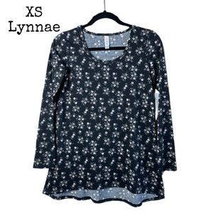 NWT XS LuLaRoe Lynnae long sleeve top